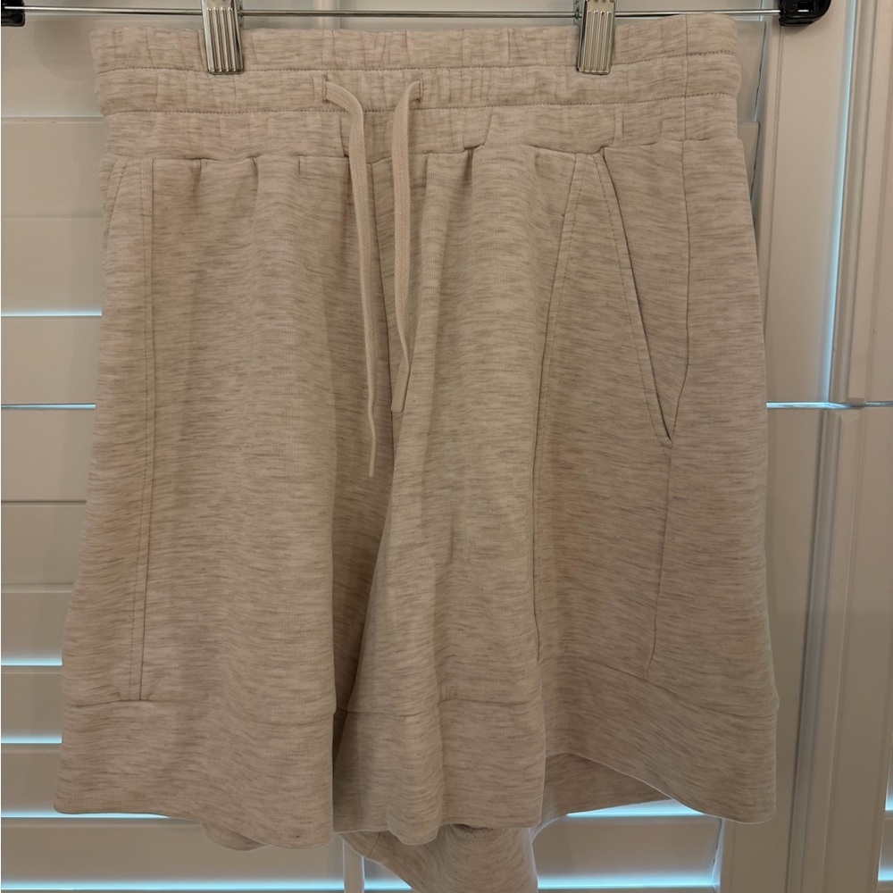 Varley shorts size XS